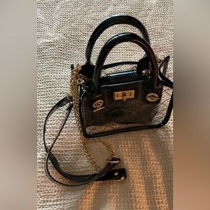 Black and Gold Chain Fashion Nova Purse